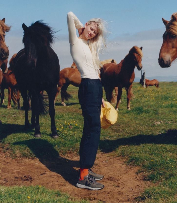 DEKKAN ALVEOMESH KAKI BLACK Men Veja D42FZB131 Shoes