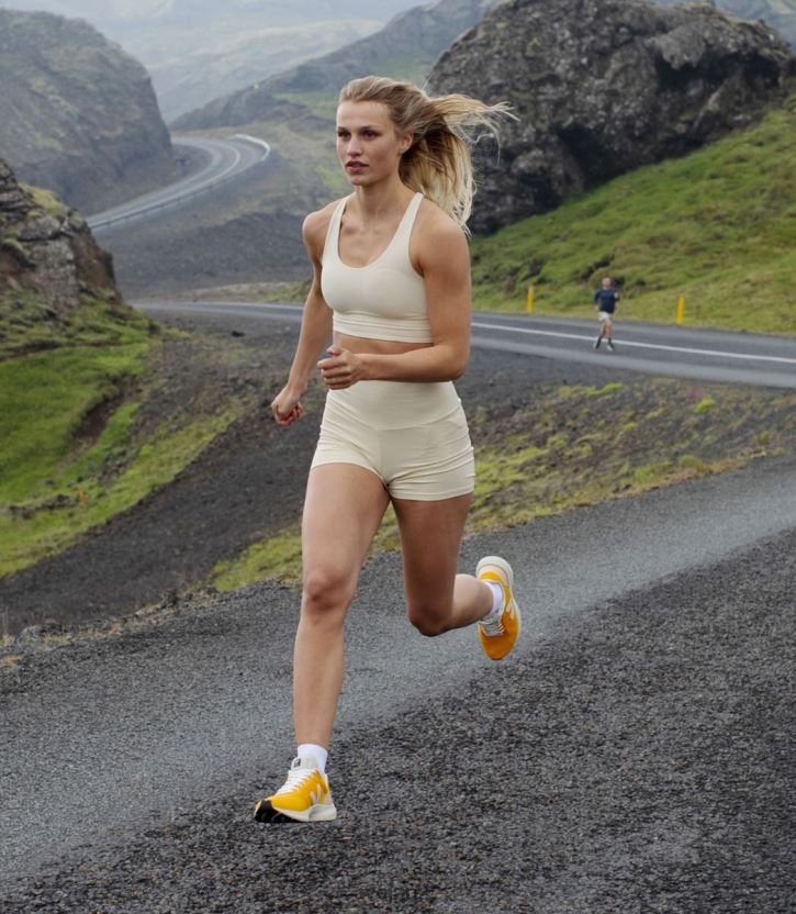 MARLIN LT V-KNIT OURO PIERRE Men Veja D42FZB207 Shoes