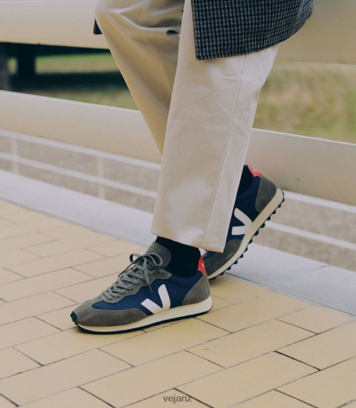 RIO BRANCO ALVEOMESH NAUTICO WHITE ORANGE FLUO Men Veja D42FZB99 Shoes