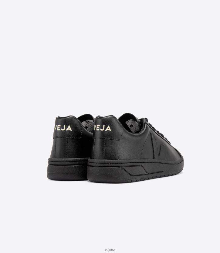 URCA CWL FULL BLACK Men Veja D42FZB140 Shoes
