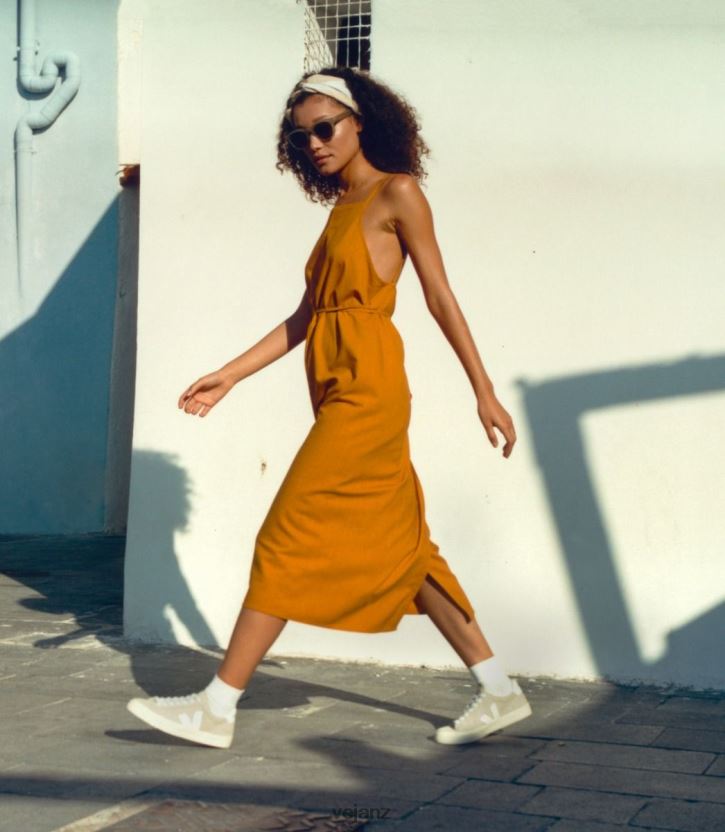 CAMPO NUBUCK NATURAL WHITE Women Veja D42FZB228 Shoes